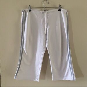 VIN DH Derek Heart Women's White & Gray Striped Drawstring Waist Capris L Large